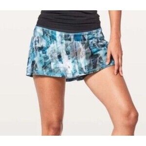 Lululemon Size 10 Pace Rival Skirt Blue Geometric